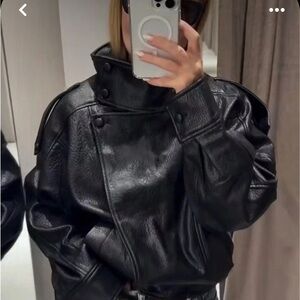 NWT Viral Zara faux leather jacket